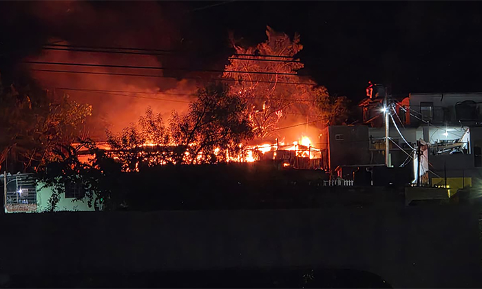 Destruye incendio una humilde casa en Guaymas