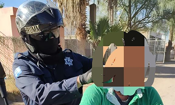 Atrapan a una mujer y cuatro hombres con droga en distintas colonias
