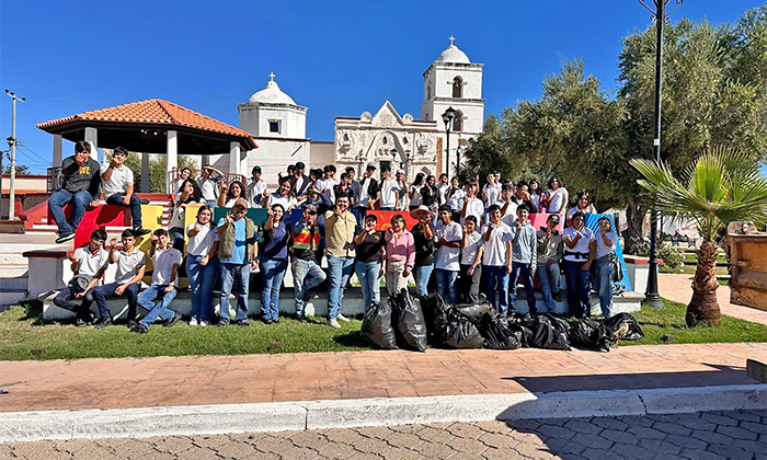 Realiza Cecyte jornada de limpieza en Tubutama para crear conciencia ecológica