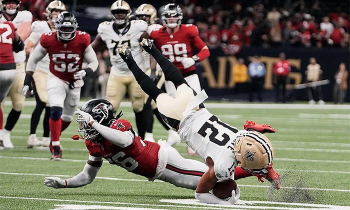 Cae Santos de Nueva Orleans ante Halcones de Atlanta